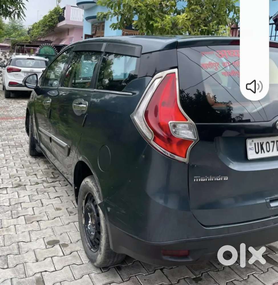 Mahindra Marazo