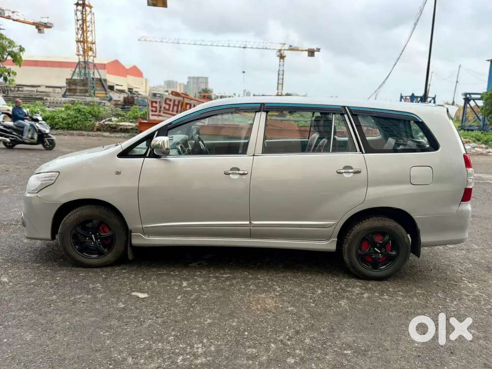 Toyota Innova Diesel 2014