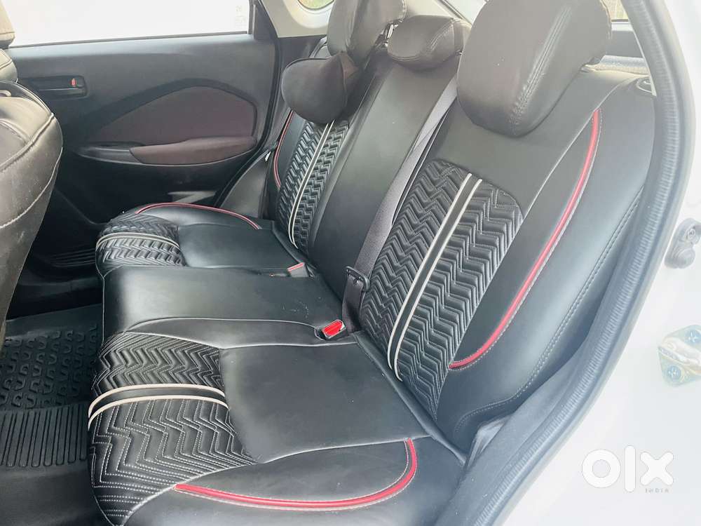 Maruti Suzuki Fronx Delta Plus 1.2 Ags, 2023, Petrol