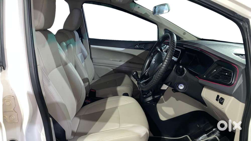 Mahindra Marazzo M8 8str, 2019, Diesel