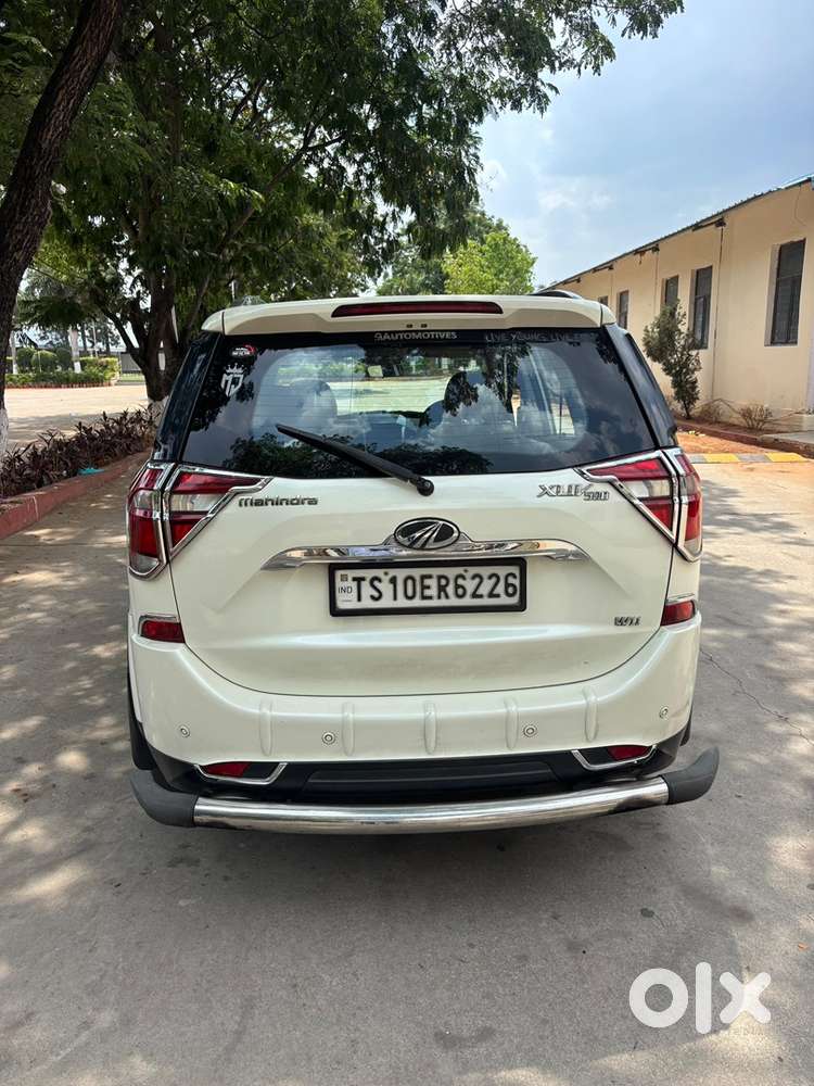 Mahindra Xuv500 Showroom Track