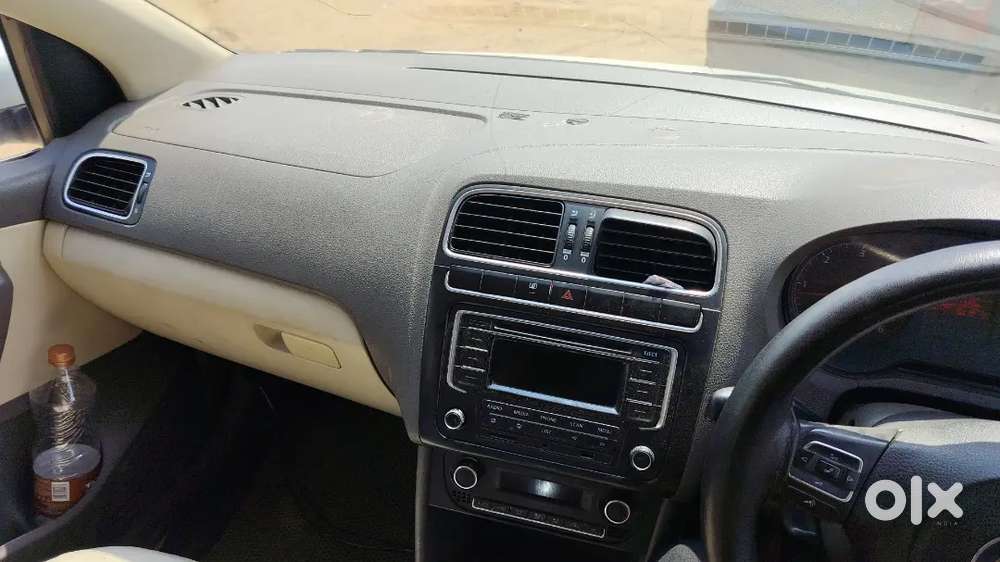Volkswagen Vento Highline Diesel, White 2014 Manufacturer.