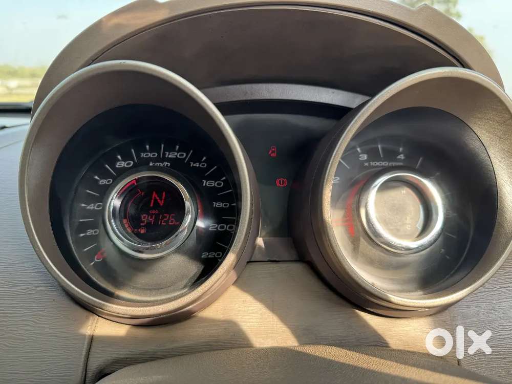 Mahindra Xuv500 2014 Diesel 90000 Km Driven