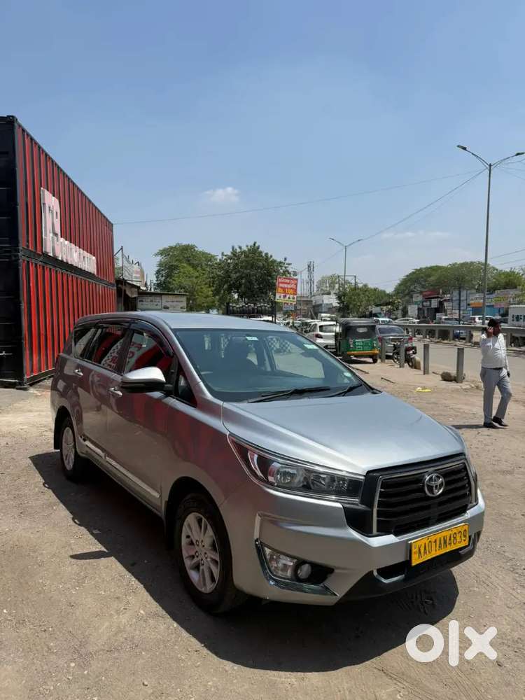 Innova Crysta 2023