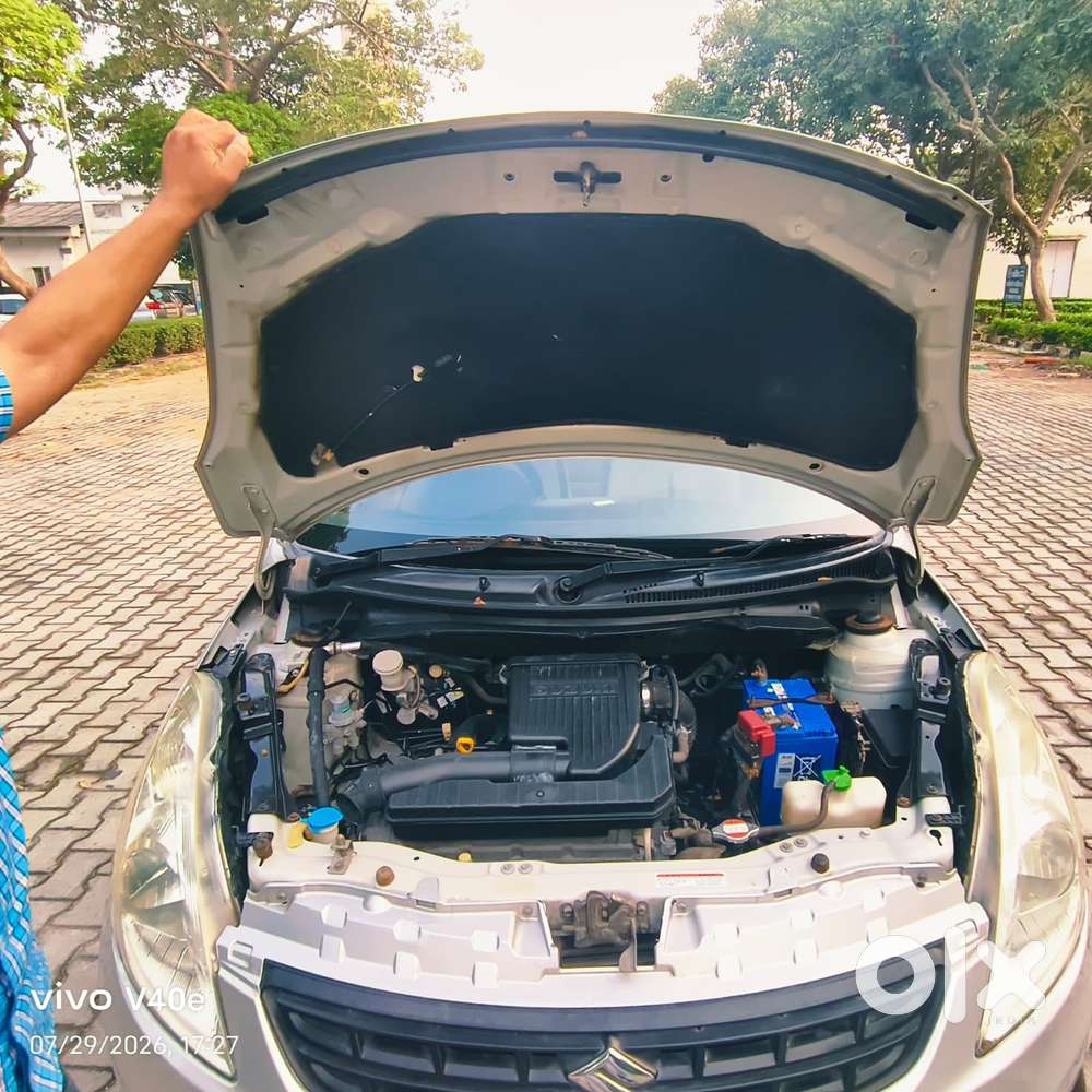 Maruti Suzuki Swift Dzire Vxi Optional, 2013, Petrol