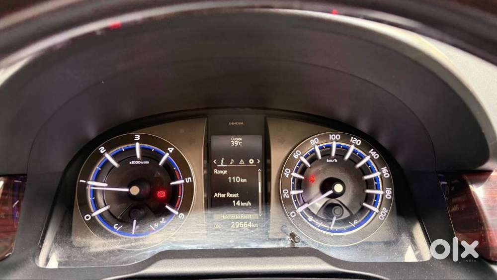 Toyota Innova Crysta 2.4 V, 2025, Diesel