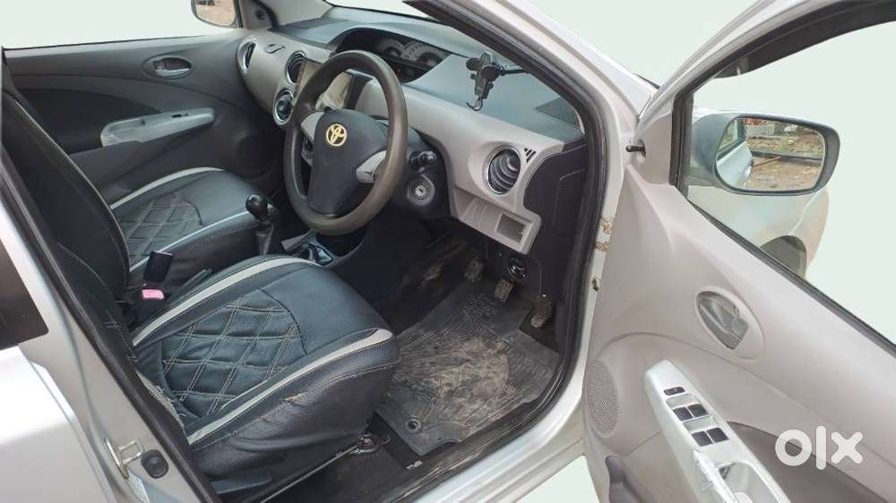 Toyota Etios 2010-2012 V, 2011, Petrol