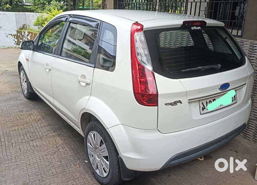 Ford Figo Petrol Lxi 2011