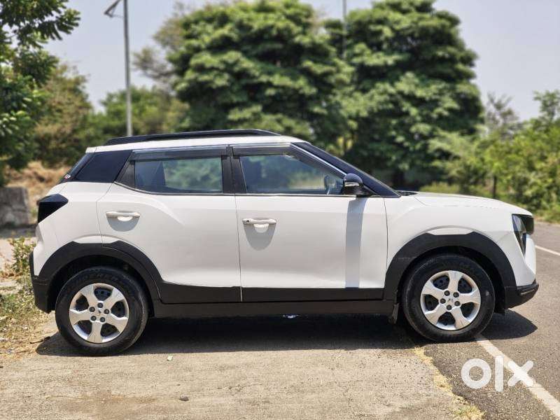 Mahindra Xuv 3xo Mx3, 2024, Petrol