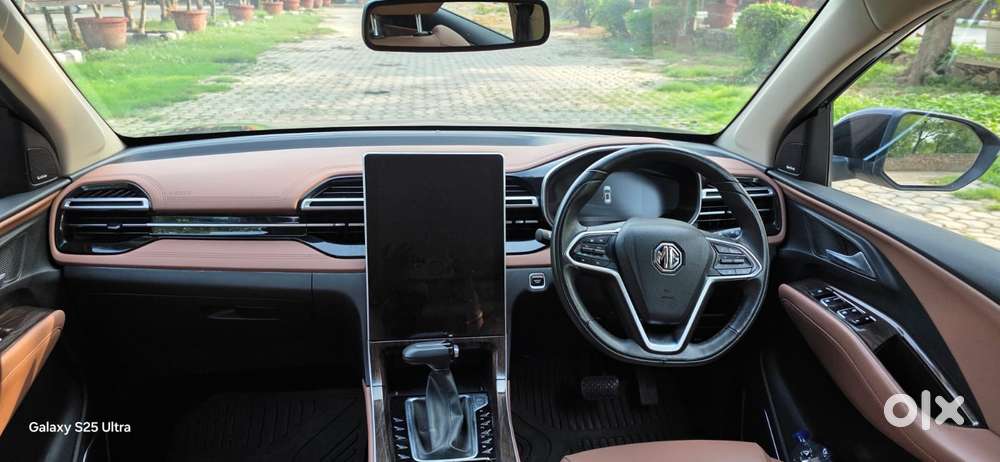 Mg Hector Plus Savvy Pro 1.5 Turbo Petrol Cvt 7 Str, 2024, Petrol