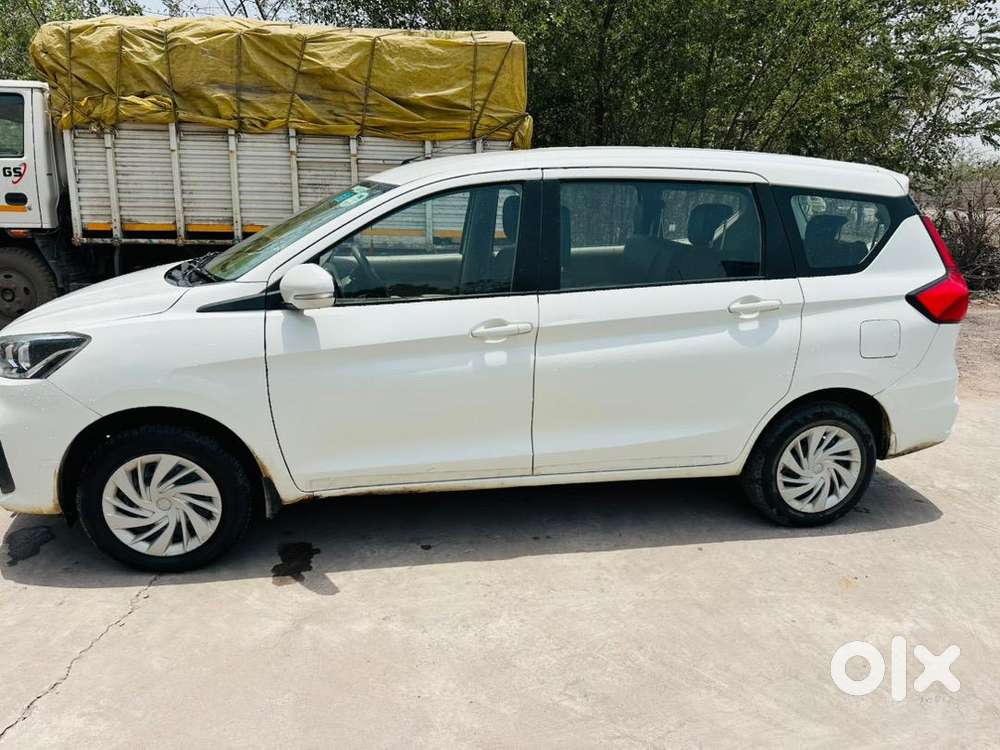 Maruti Ertiga Petrol 2024