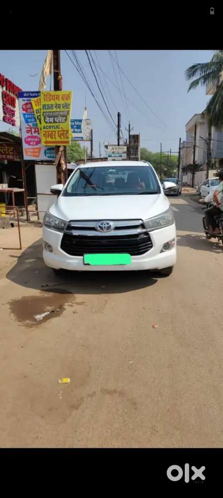 Toyota Innova Crysta 2017 Diesel 122000 Km Driven Well Maintained