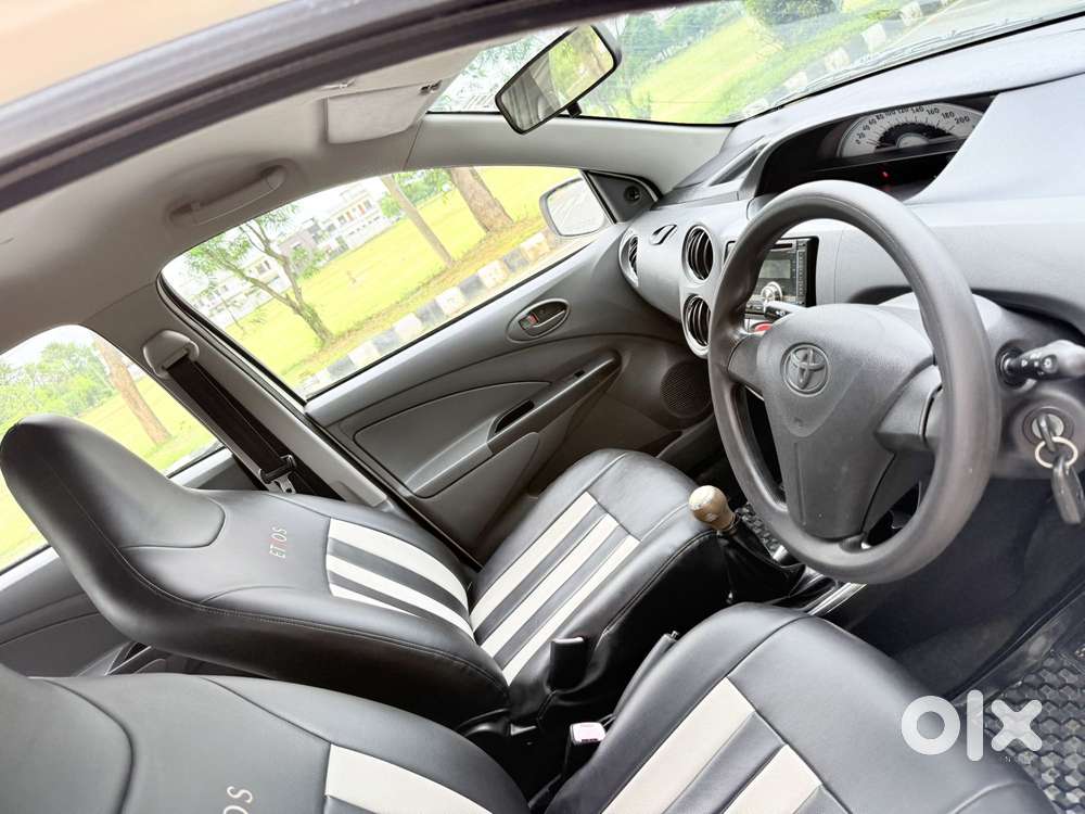 Toyota Etios Liva V Sp*, 2012, Petrol