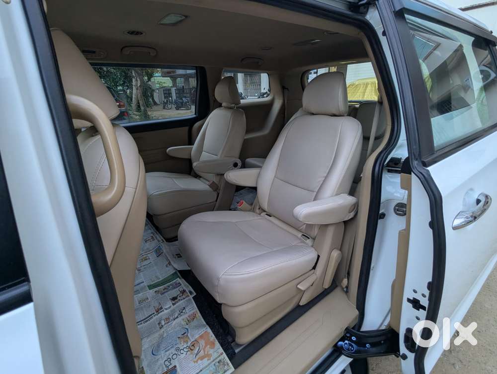 Kia Carnival Premium, 2021, Diesel