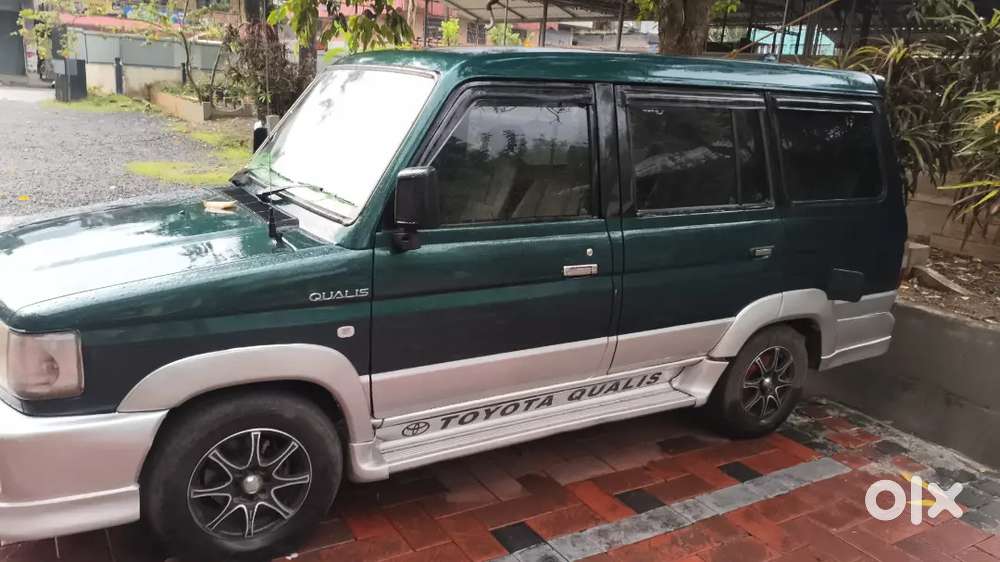 Toyota Qualis 2003 Diesel Well Maintained