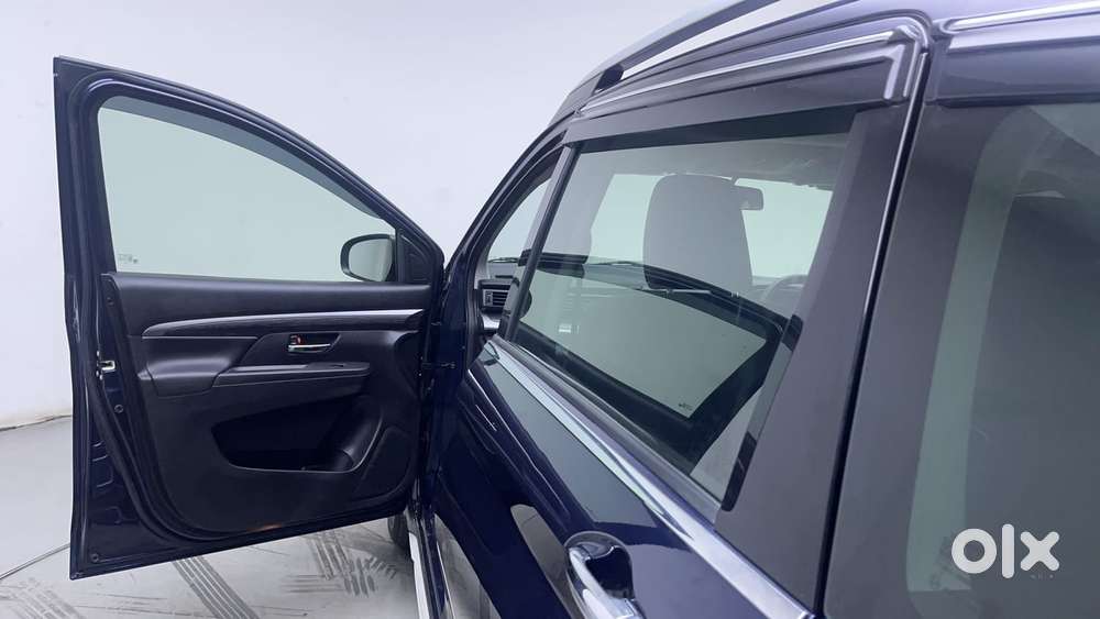 Maruti Suzuki Xl6 1.5 Alpha Plus At, 2022, Petrol