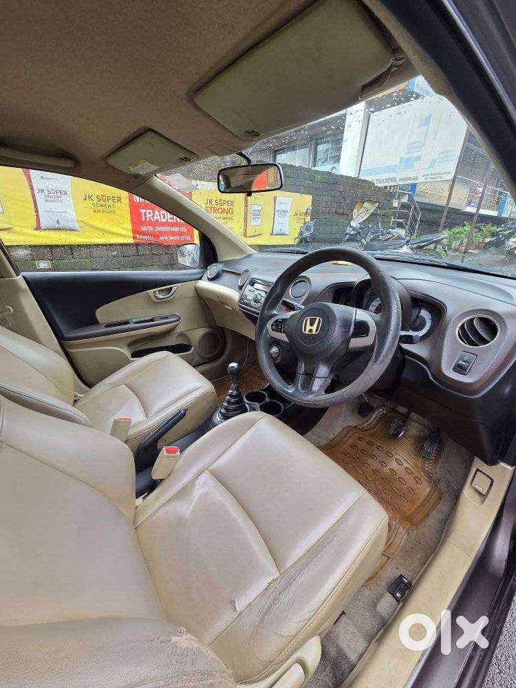 Honda Brio 2011-2013 V Mt, 2013, Petrol