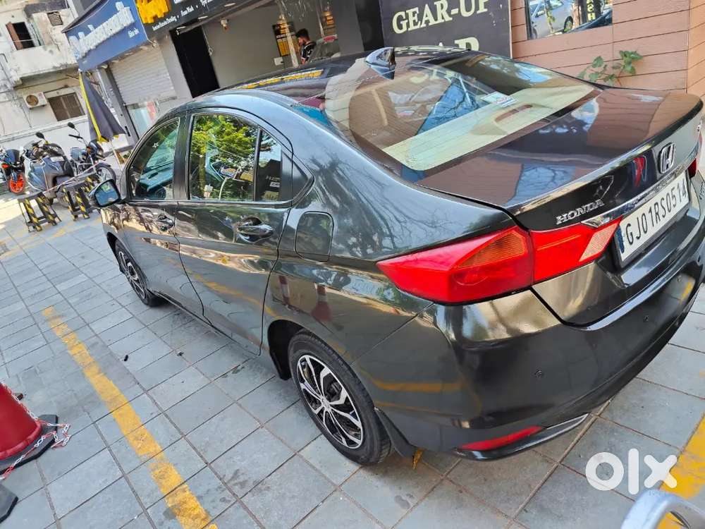 Honda City 2016 Petrol + Cng & Hybrids 120000 Km Driven