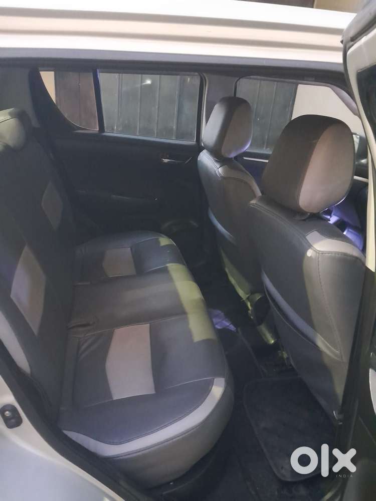 Maruti Suzuki Swift Vxi Optional, 2012, Petrol