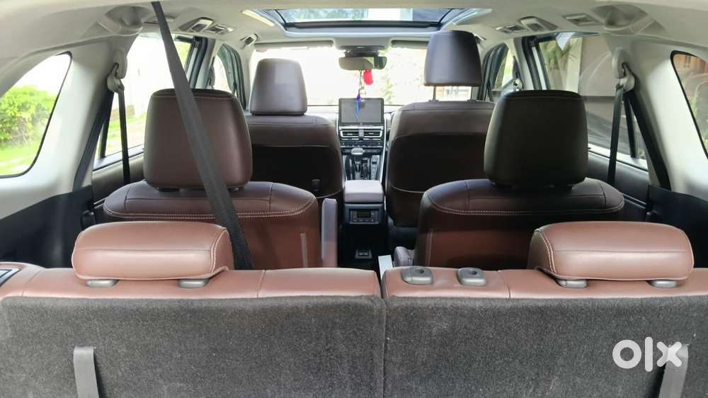 Toyota Innova Hycross 2.0 Zx Hybrid 7 Str, 2023, Petrol