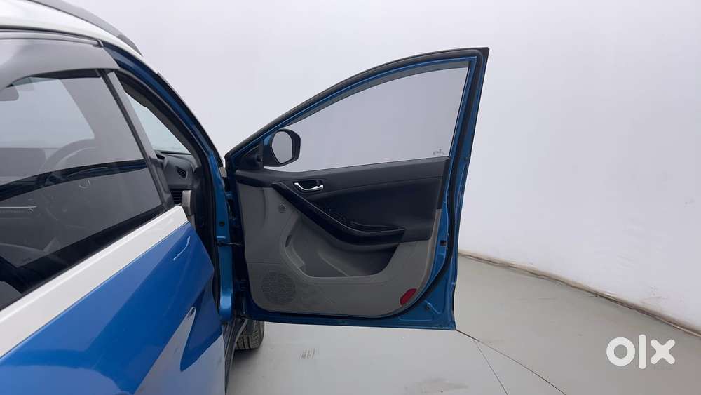 Tata Nexon 1.2 Revotron Xza Plus (o), 2020, Petrol