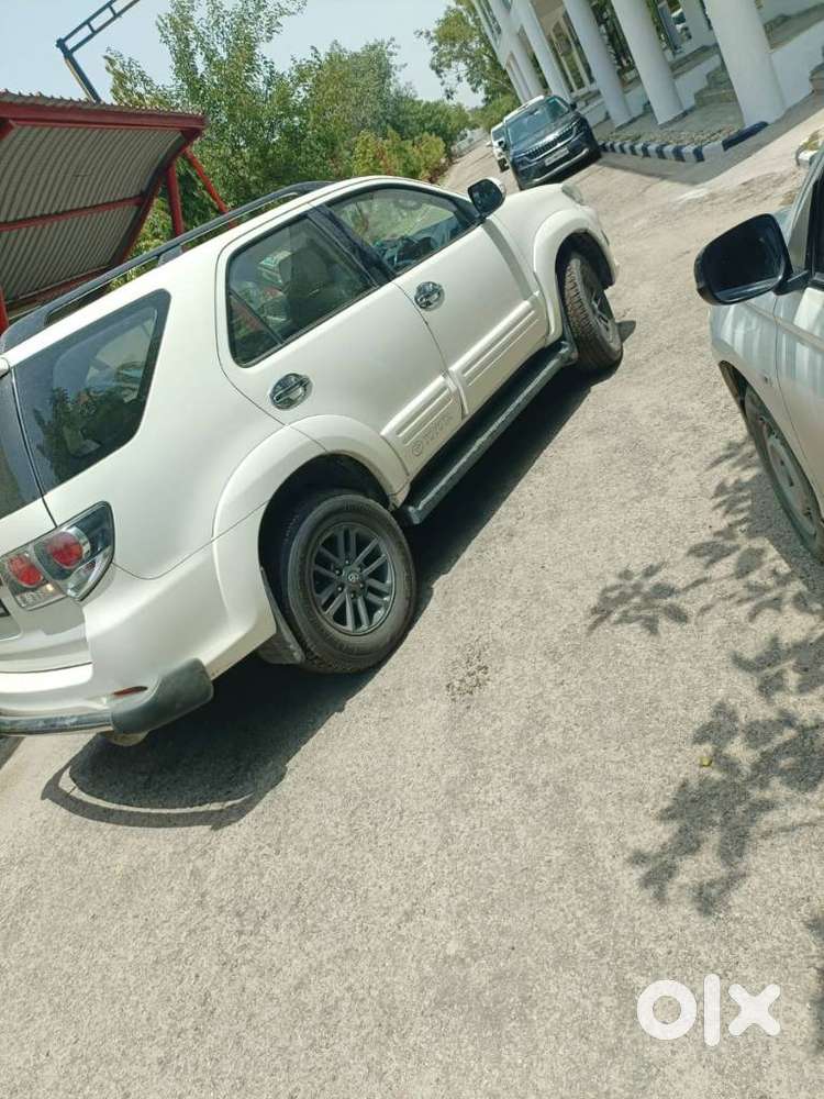 Toyota Fortuner 4x2 4 Speed At, 2016, Diesel