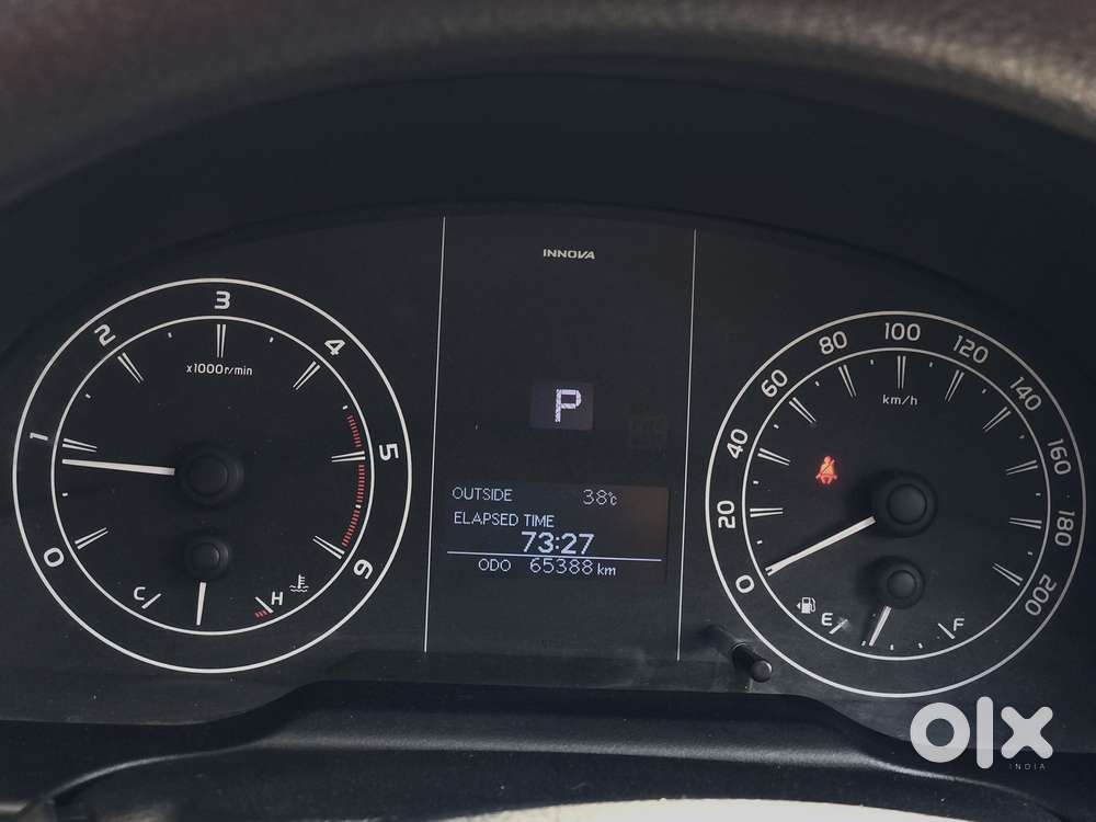 Toyota Innova Crysta 2.4 G Plus Mt 7 Str, 2022, Diesel