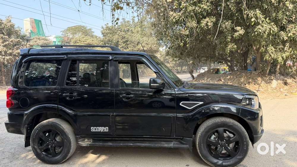Mahindra Scorpio 2021 Diesel 42500 Km Driven