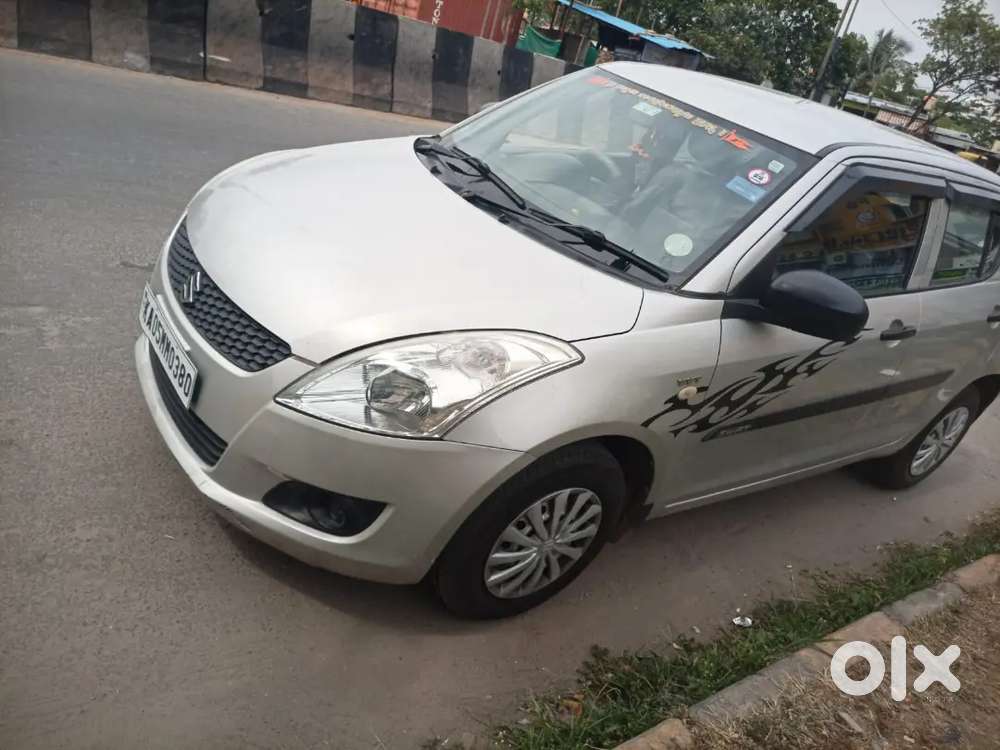 Maruti Suzuki Swift 2012 Petrol Car