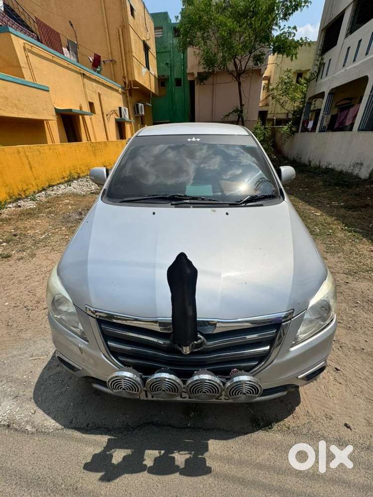 Toyota Innova 2015 Diesel Well Maintained