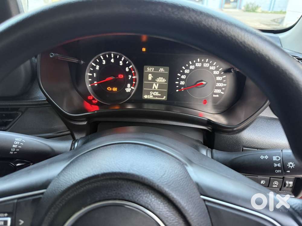 Maruti Suzuki Swift Vxi Optional, 2026, Petrol