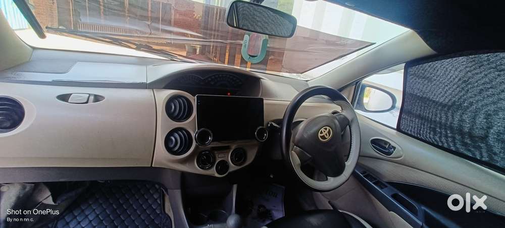Toyota Etios Liva 2016