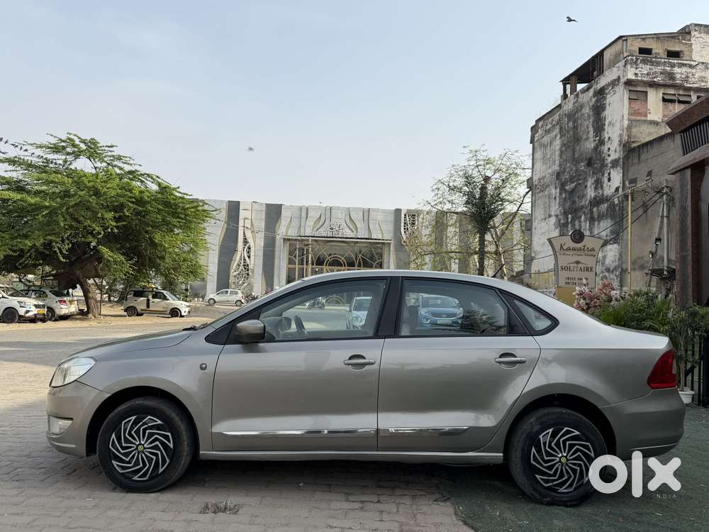 Skoda Rapid, 2013, Petrol