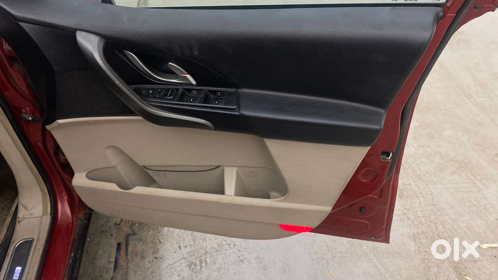 Mahindra Xuv500 2.2 W10, 2015, Diesel