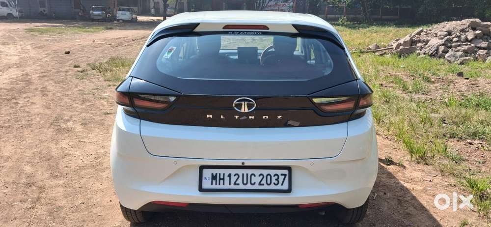 Tata Altroz 1.2 Xe, 2022, Petrol