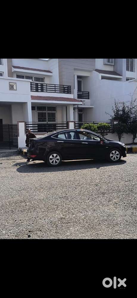 Hyundai Fluidic Verna 2016