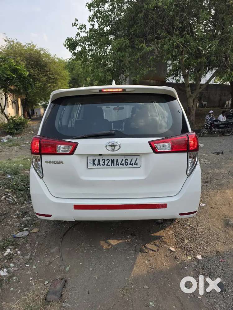 Toyota Innova Crysta 2018 Diesel Well Maintained