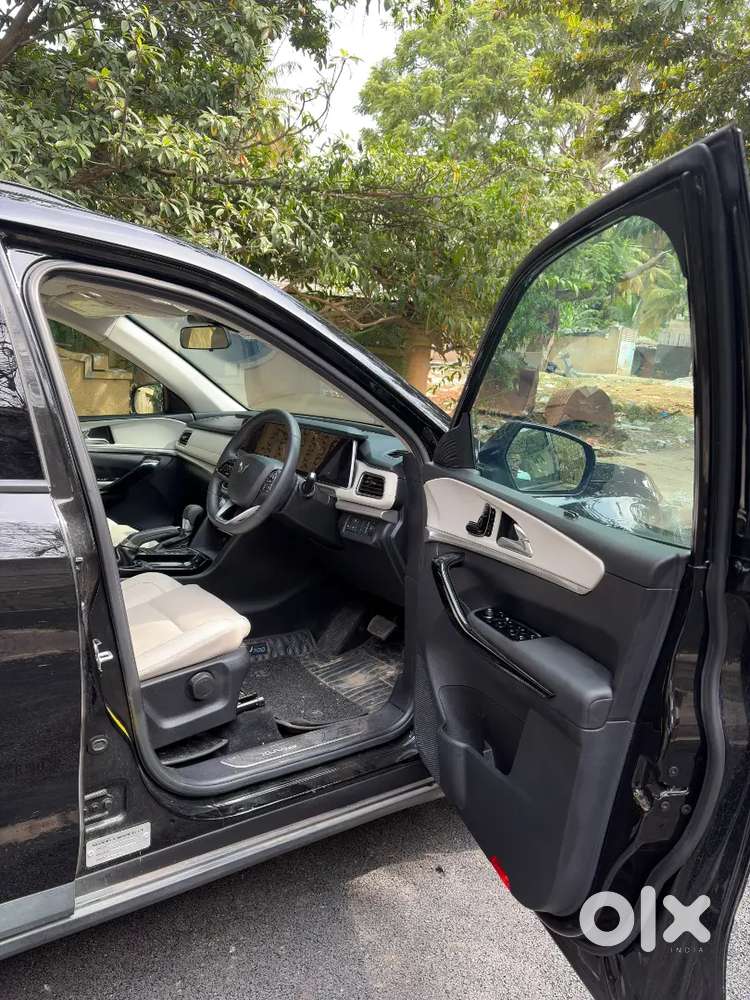 Mahindra Xuv700 Diesel 2025