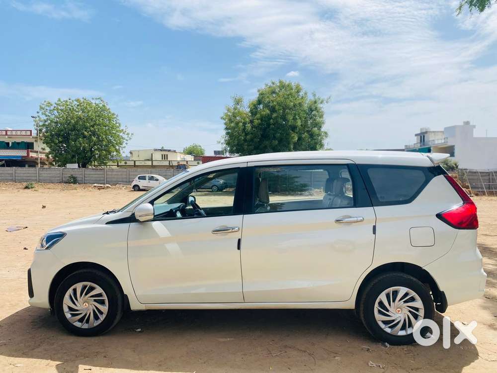 Maruti Suzuki Ertiga 1.4 Vxi Cng Anniversary Edition, 2022, Cng & Hy..