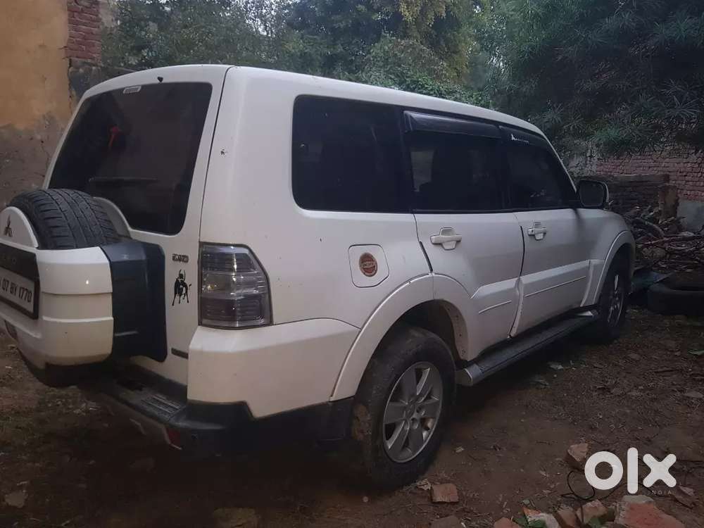 Mitsubishi Montero 2009
