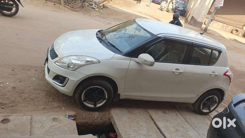 Maruti Suzuki Swift 2016 Cng & Hybrids Good Condition