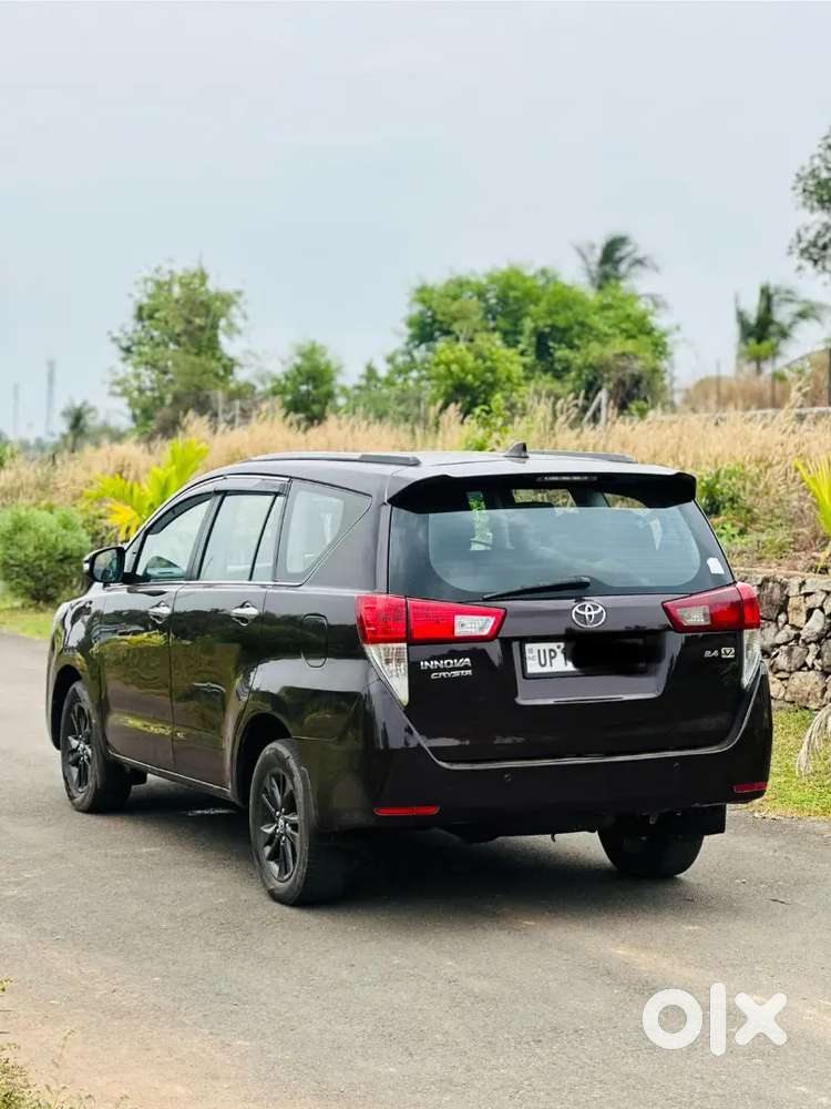 Toyota Innova Crysta 2.4 2016