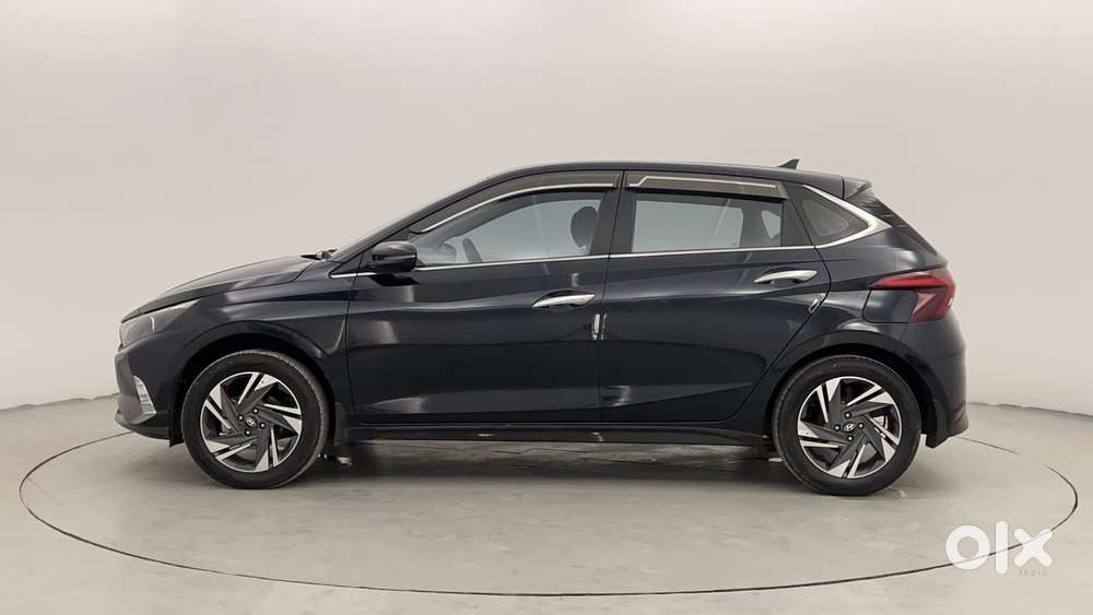 Hyundai I20 Asta (o) 1.2 Mt, 2023, Petrol