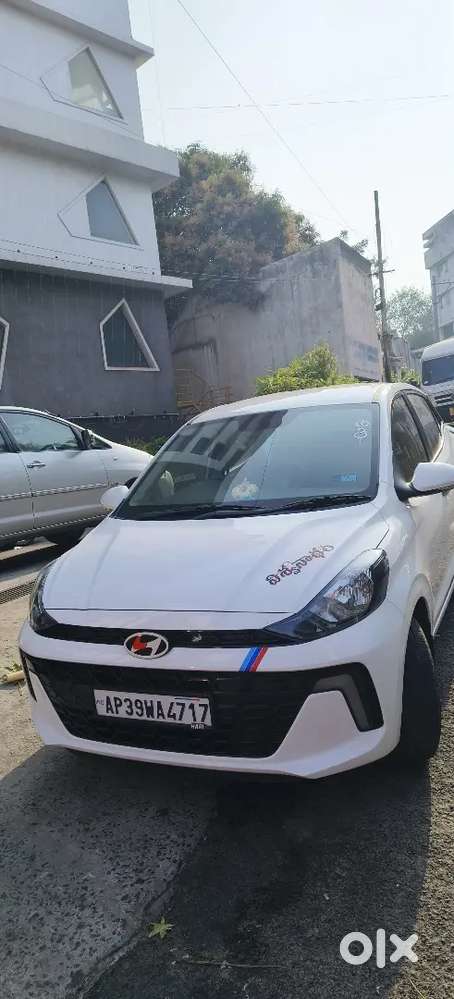 Hyundai Aura 2024 Cng & Hybrids 70000 Km Driven