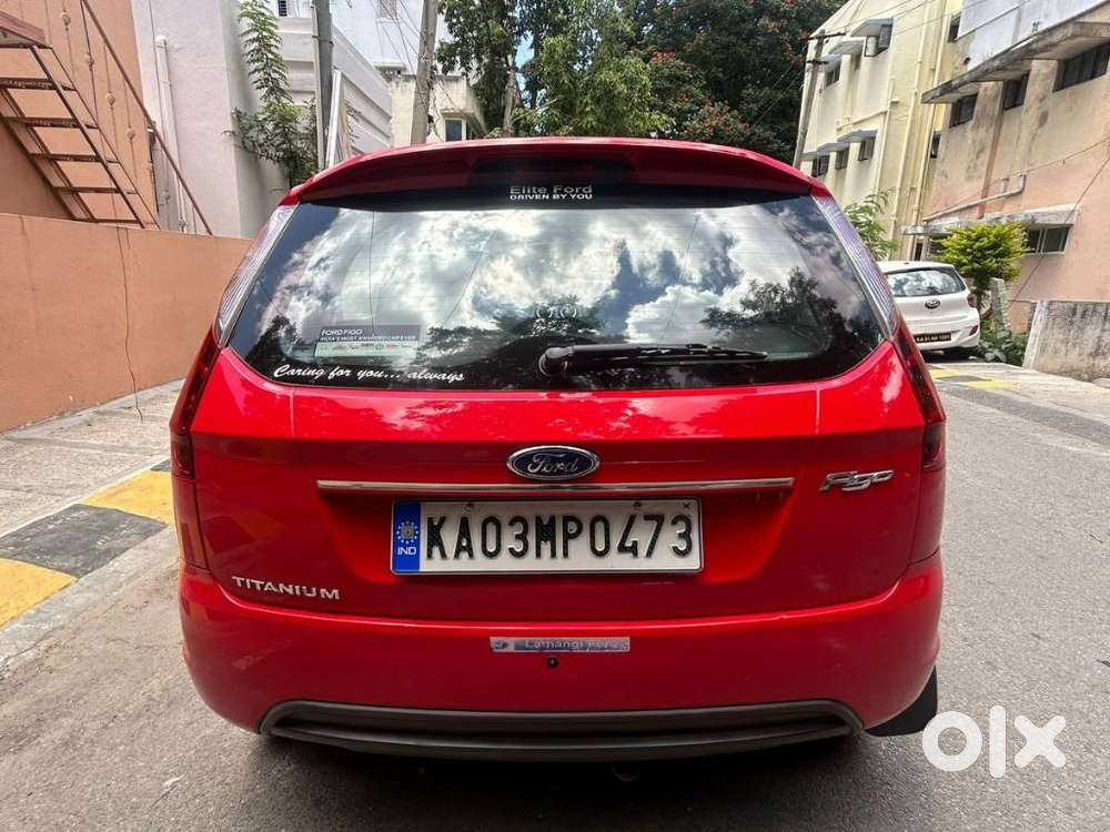 Ford Figo Petrol Titanium, 2011, Petrol