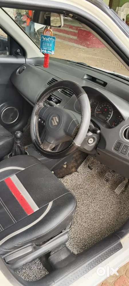 Maruti Suzuki Dzire Tour 2011