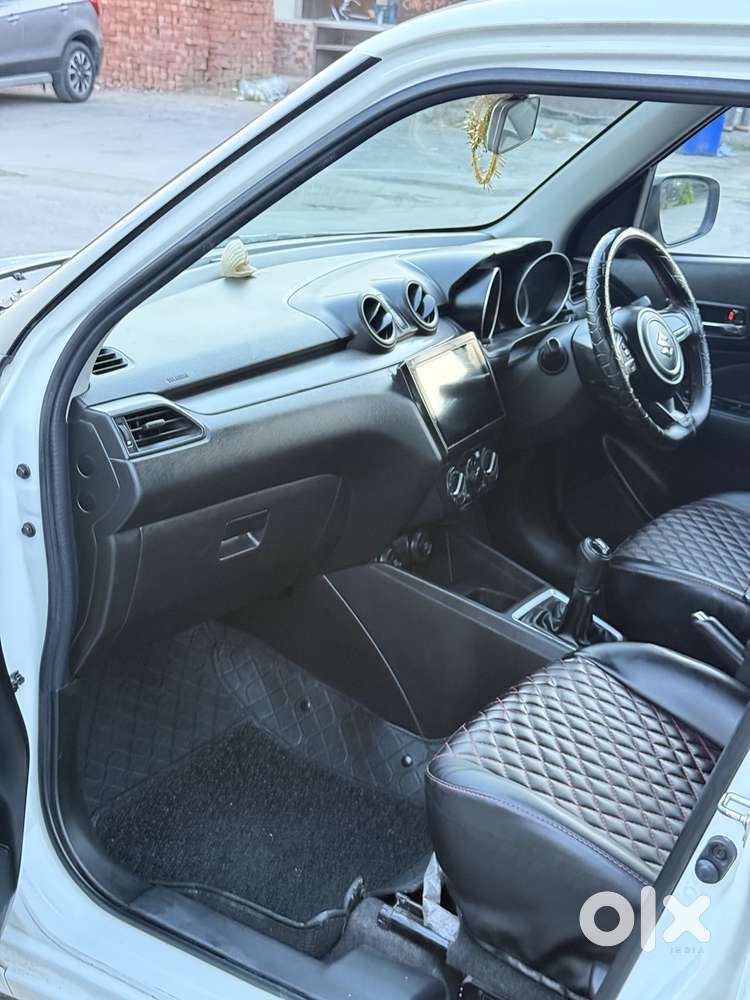 Maruti Suzuki Swift Vxi Optional, 2021, Petrol