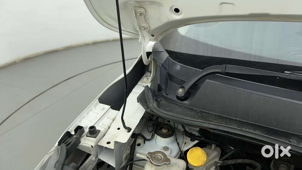 Renault Triber Rxz, 2022, Petrol