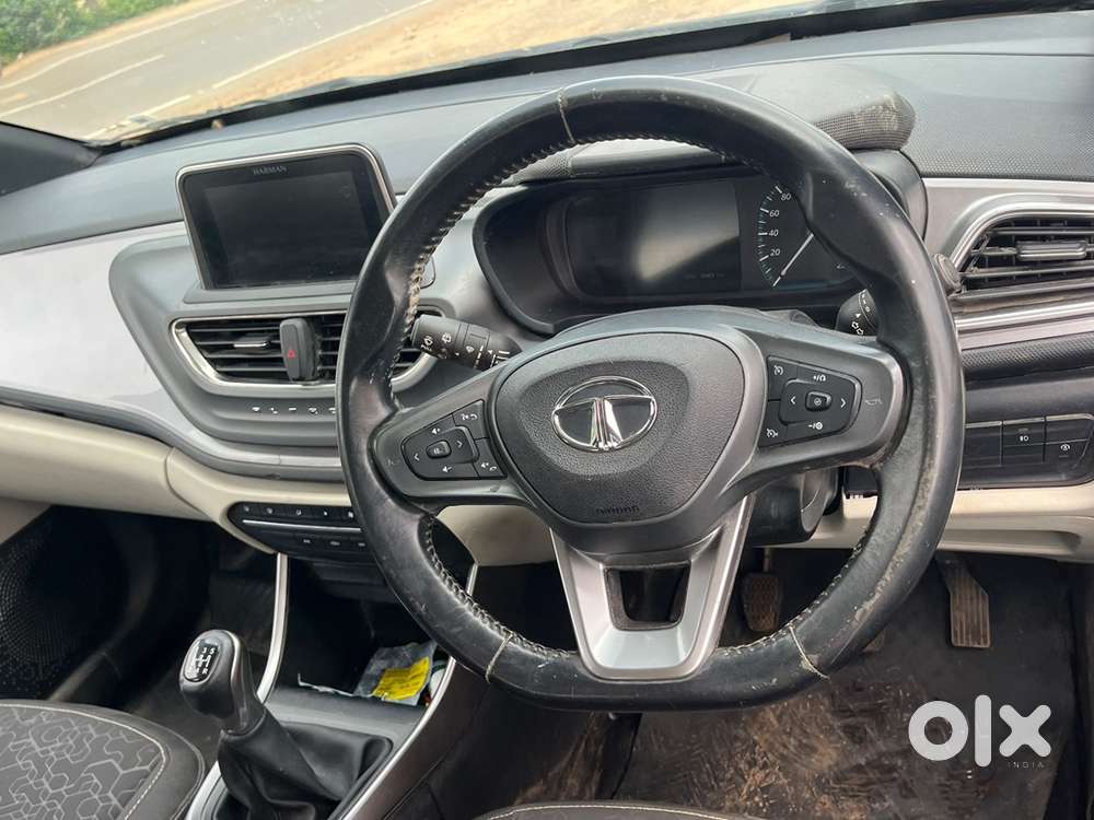 Tata Altroz 1.2 Petrol 2021 Top Variant