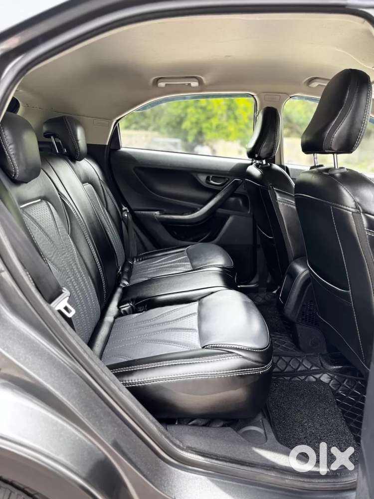 Tata Nexon, 2025, Petrol